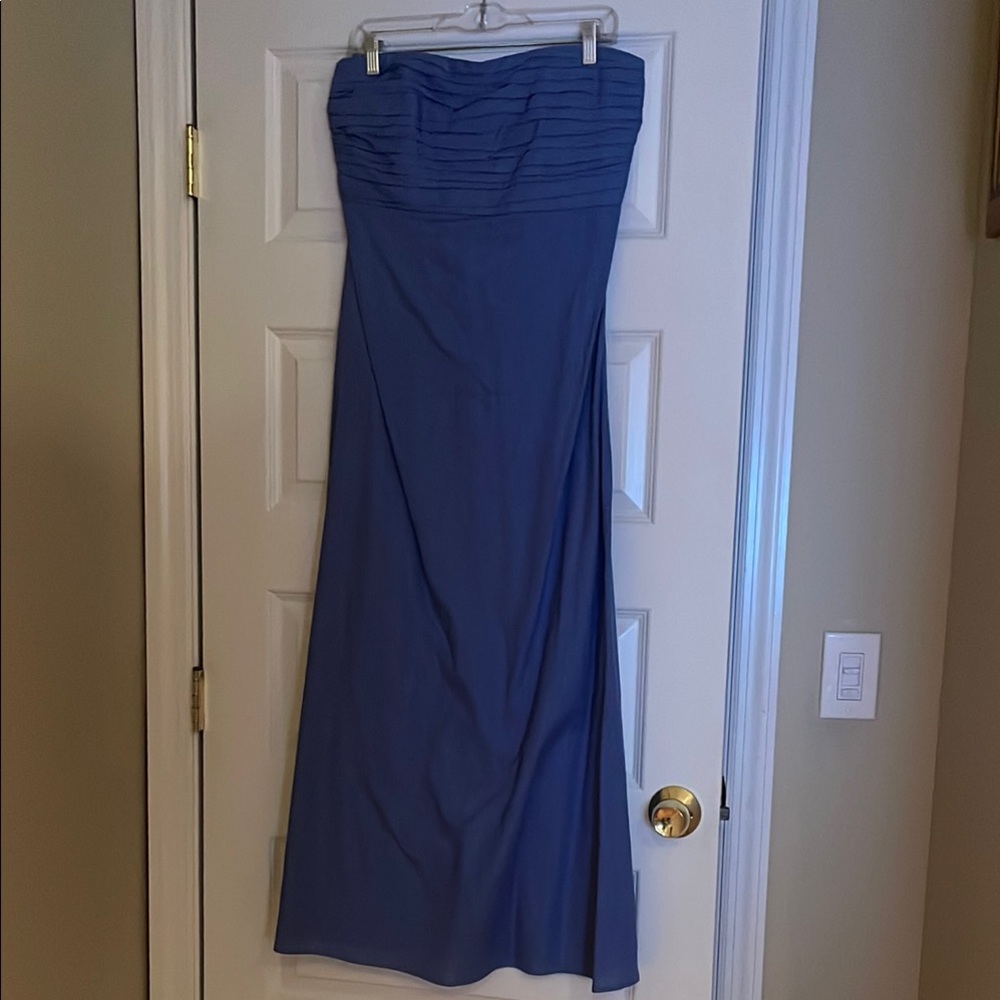 Elegant Blue Strapless Dress